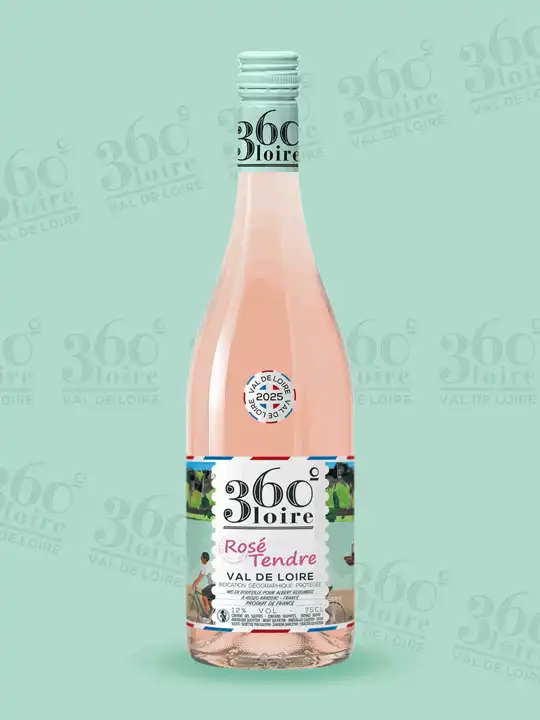Animation d'une bouteille de rosé 360°Loire tournant sur elle-même pour révéler une étiquette qui fait le tour complet de la bouteille